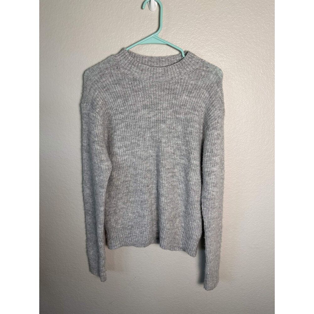 H&M Gray Knit Sweater Womens Extra Small XS Crewneck Wool Blend Sweater Cozy